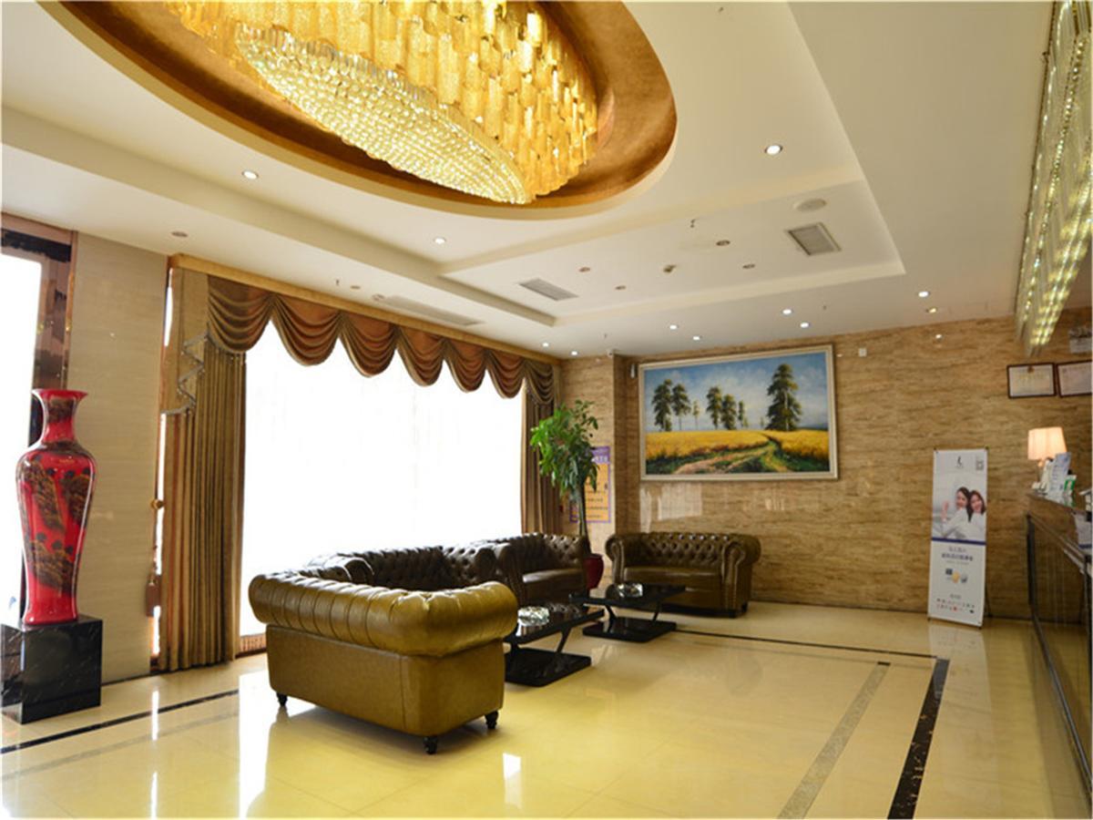 Lavande Hotel Wuhan Railway Station Exteriér fotografie