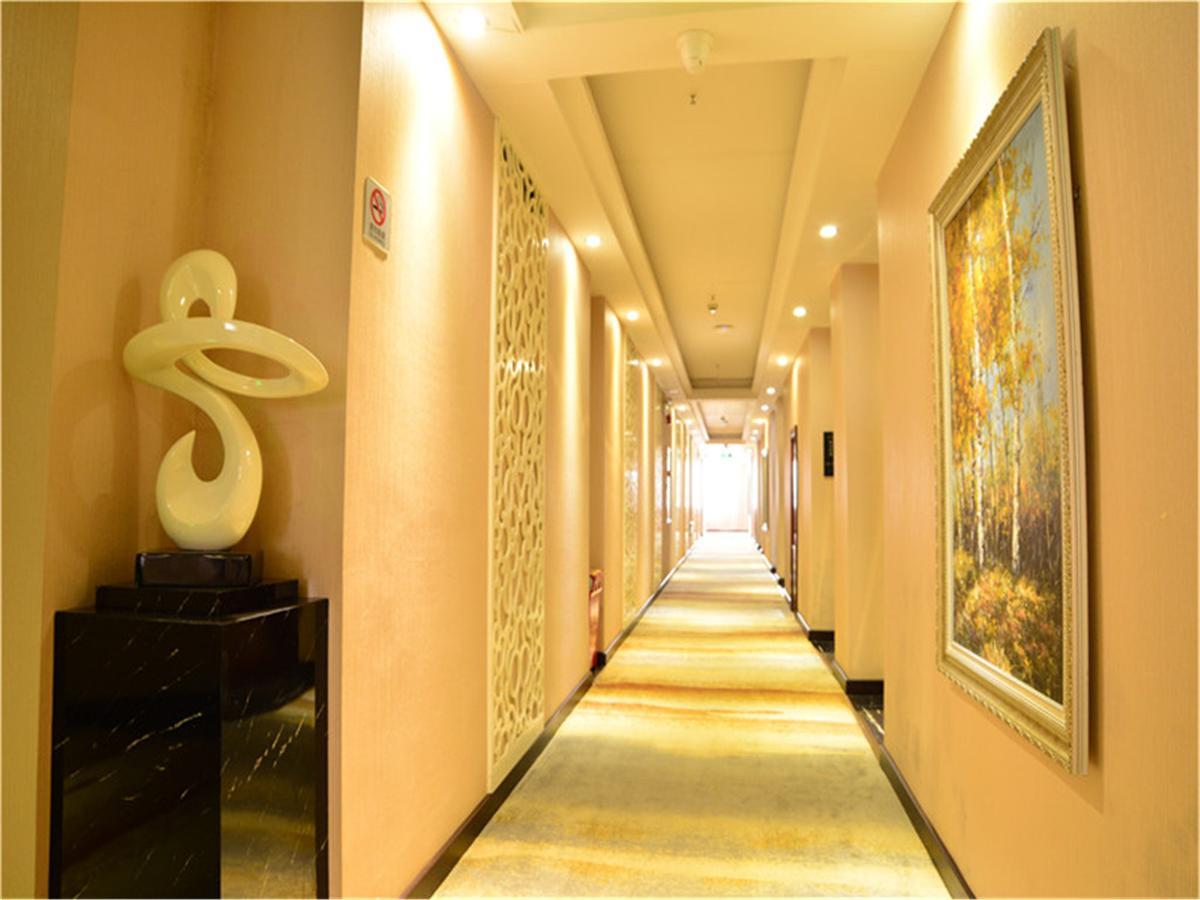 Lavande Hotel Wuhan Railway Station Exteriér fotografie